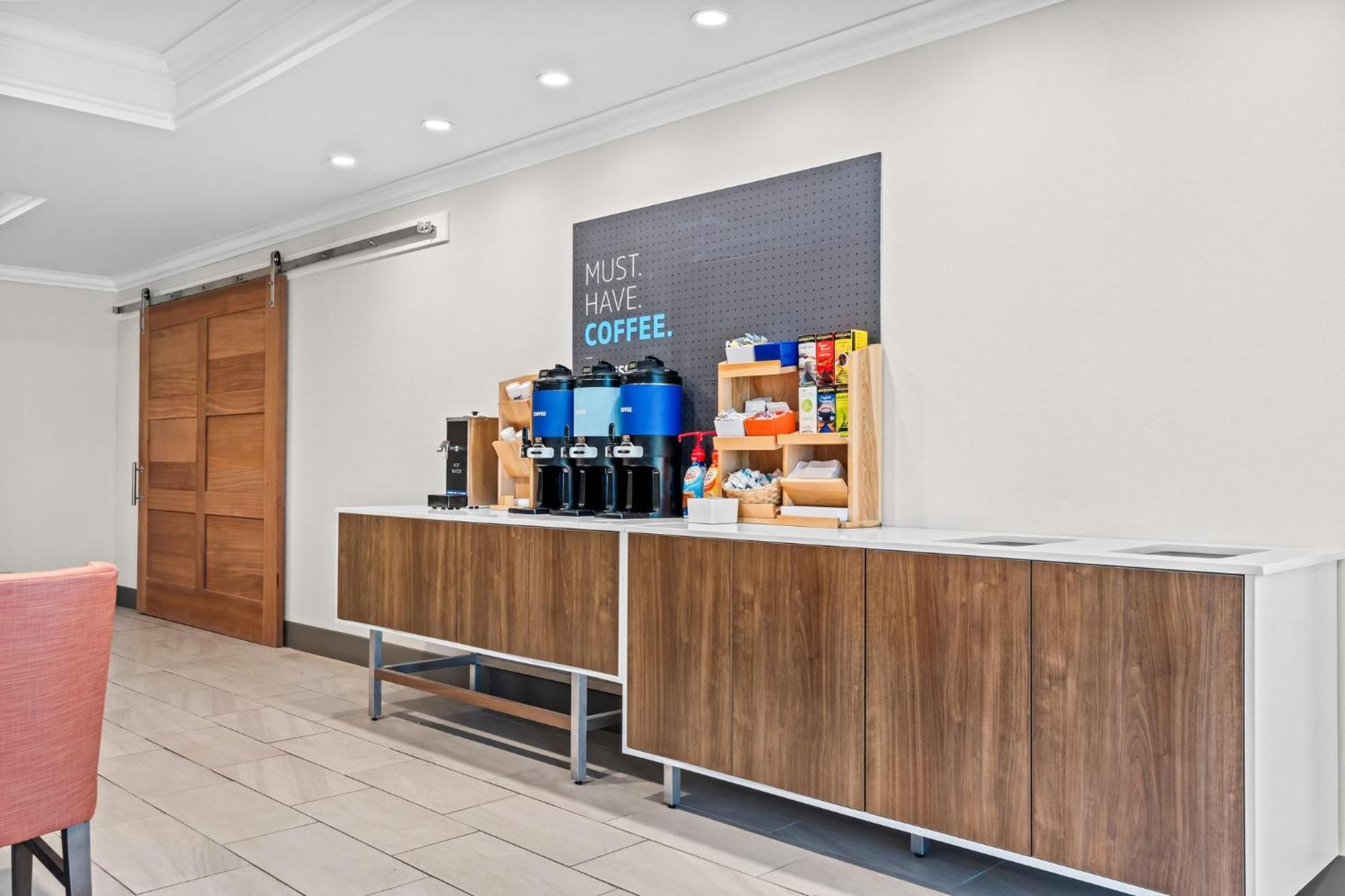 Holiday Inn Express Washington Court House By Ihg Exterior photo